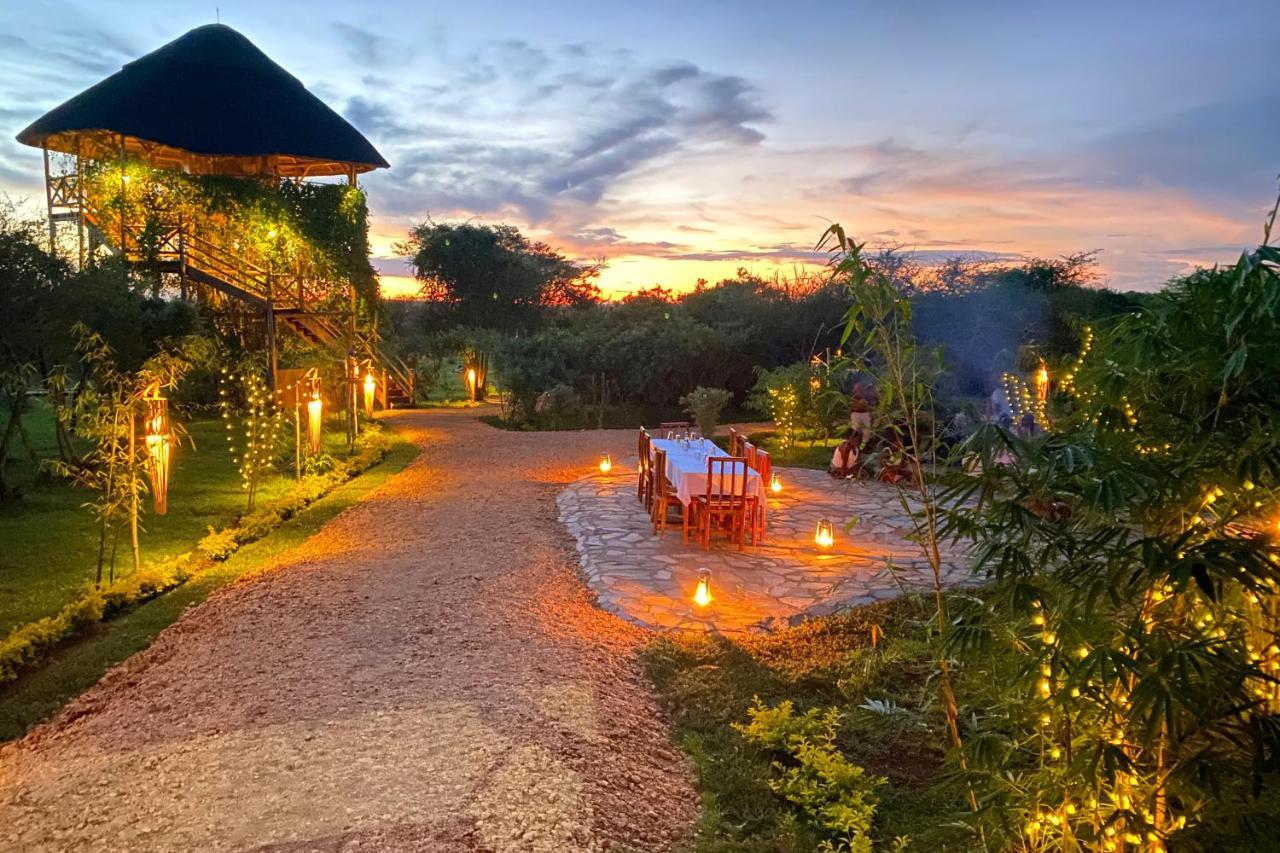 Murchison Falls Bamboo Village Paraa Eksteriør billede